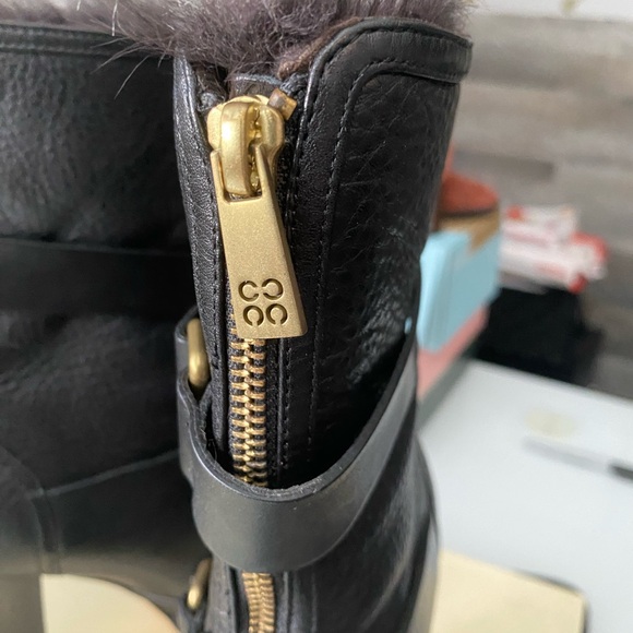 Beautiful Coach boots - Picture 3 of 9